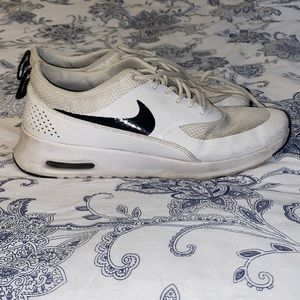 NIKE Air Max Thea